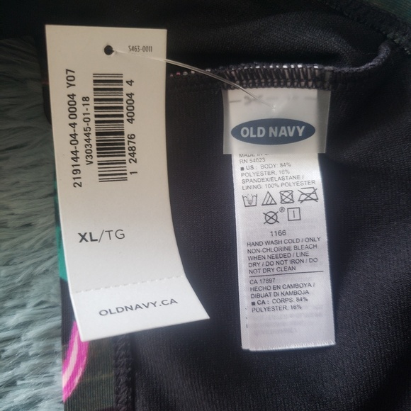 Old Navy Tropical Print Halter Bikini Top - Picture 3 of 4